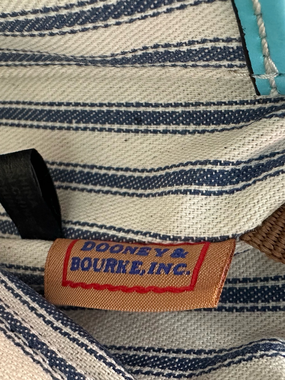 Dooney & Bourke Smooth Leather Small Domed Zip Crossbody Bag Turquoise J16978721 - Picture 11 of 11